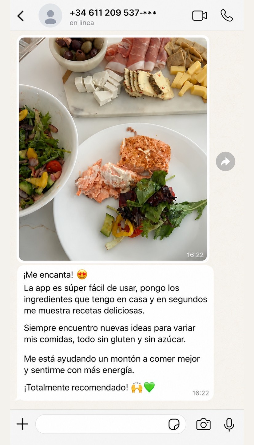 Testimonio real de una clienta: plato de salmón con ensalada y tabla de quesos
